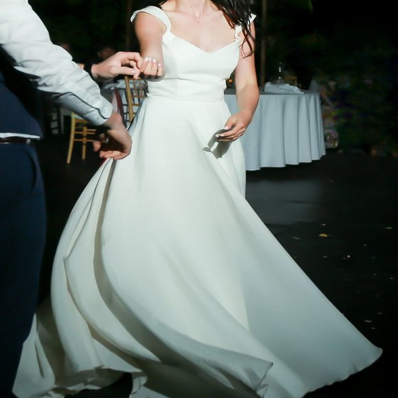 Leanne Marshall 'Eliza' - Picture 11 of 12